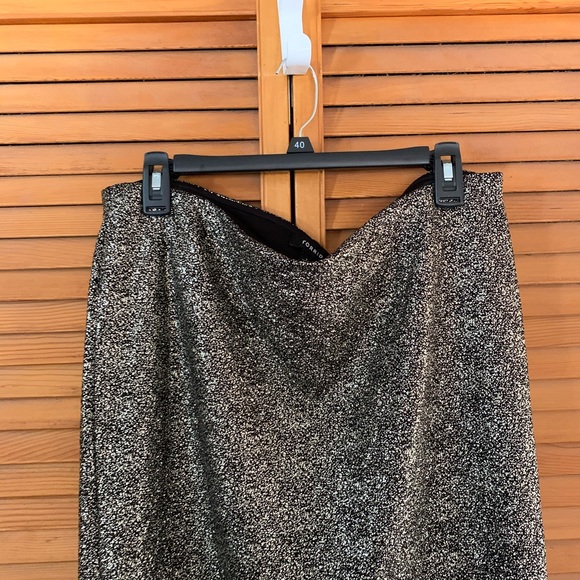 Torrid Metallic Pencil Skirt💋💋💋💋💋💋💋💋💋💋💋💋💋💋💋💋💋 - Picture 5 of 7